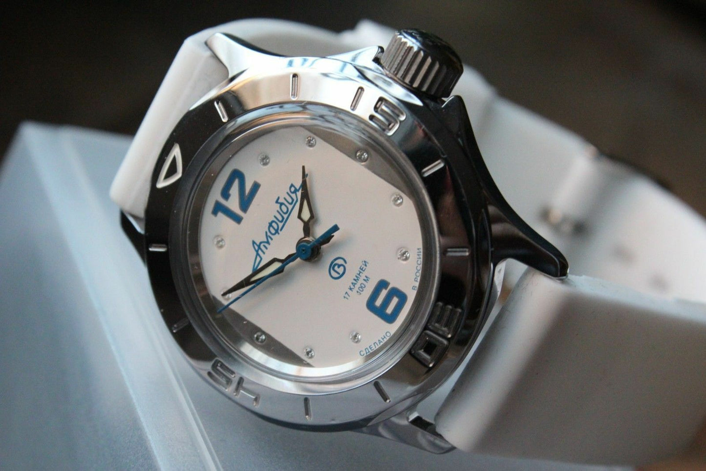 Vostok Amphibian Women's Russian wrist watch 051230