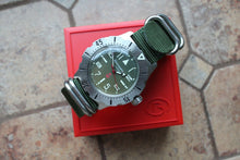 Load image into Gallery viewer, Russian Mechanical Automatic Wrist Watch VOSTOK Komandirsky K-35 350746
