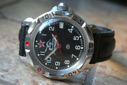 Vostok Komandirskie Mechanical Military Russian wrist watch Tank 811306