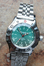 Load image into Gallery viewer, Russian Mechanical Automatic Wrist Watch VOSTOK AMPHIBIAN DIVER 100821
