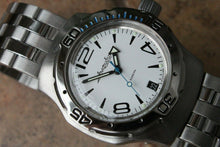 Load image into Gallery viewer, Russian Mechanical Automatic Wrist Watch VOSTOK AMPHIBIAN DIVER 160273
