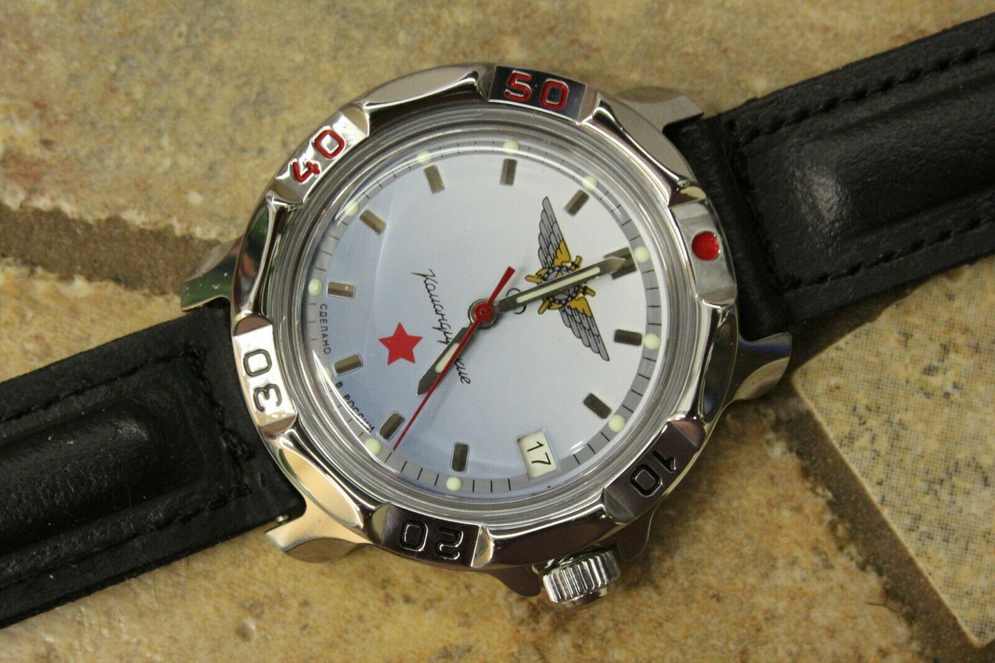 Vostok Komandirskie Mechanical Military Russian wrist watch Red Star 811290