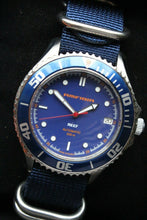 Load image into Gallery viewer, Vostok Amphibian Reef Mechanical Automatic Russian wrist watch Rare 080502
