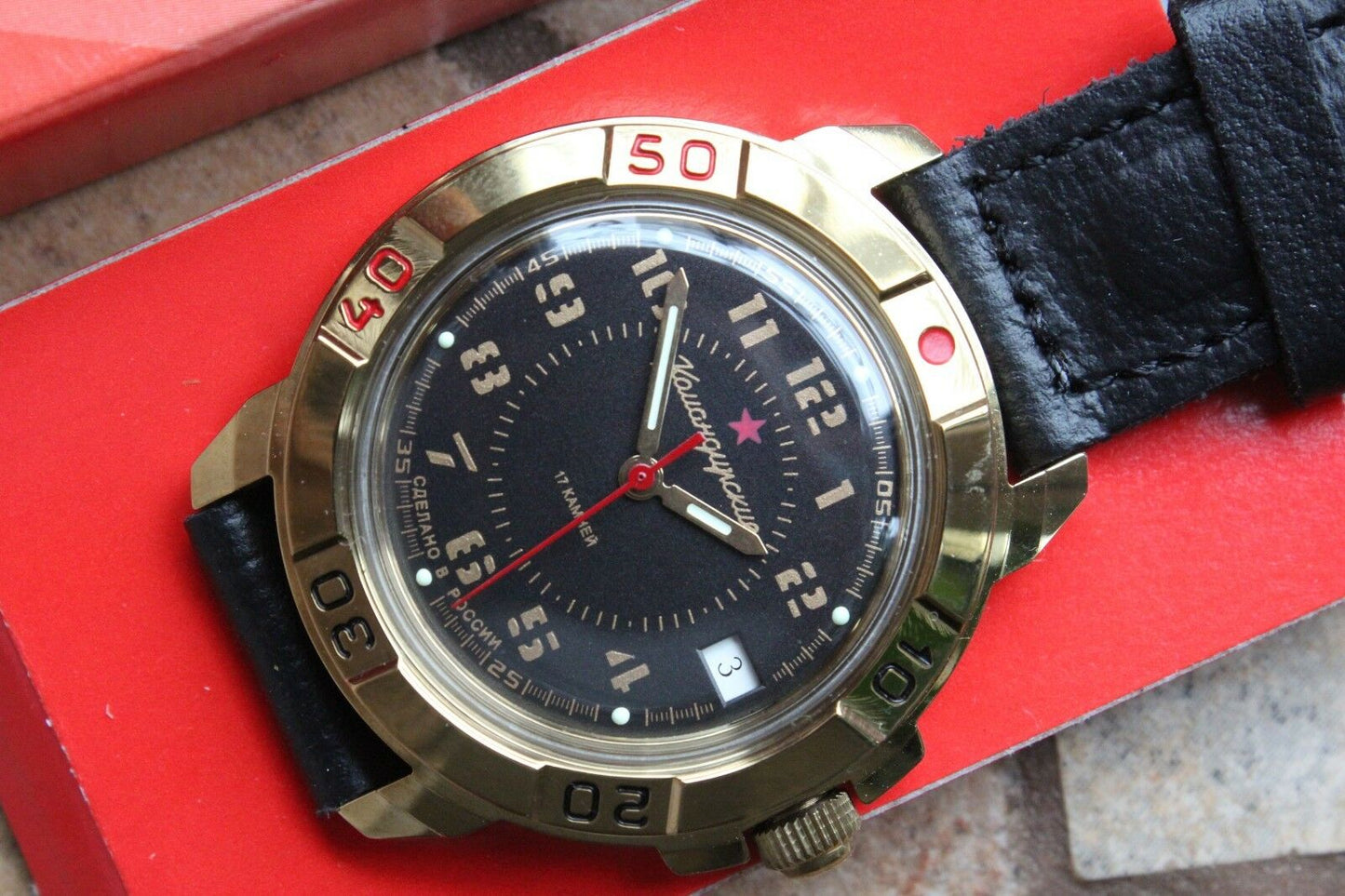 Vostok Komandirsky Military Wrist Watch # 439123 NEW