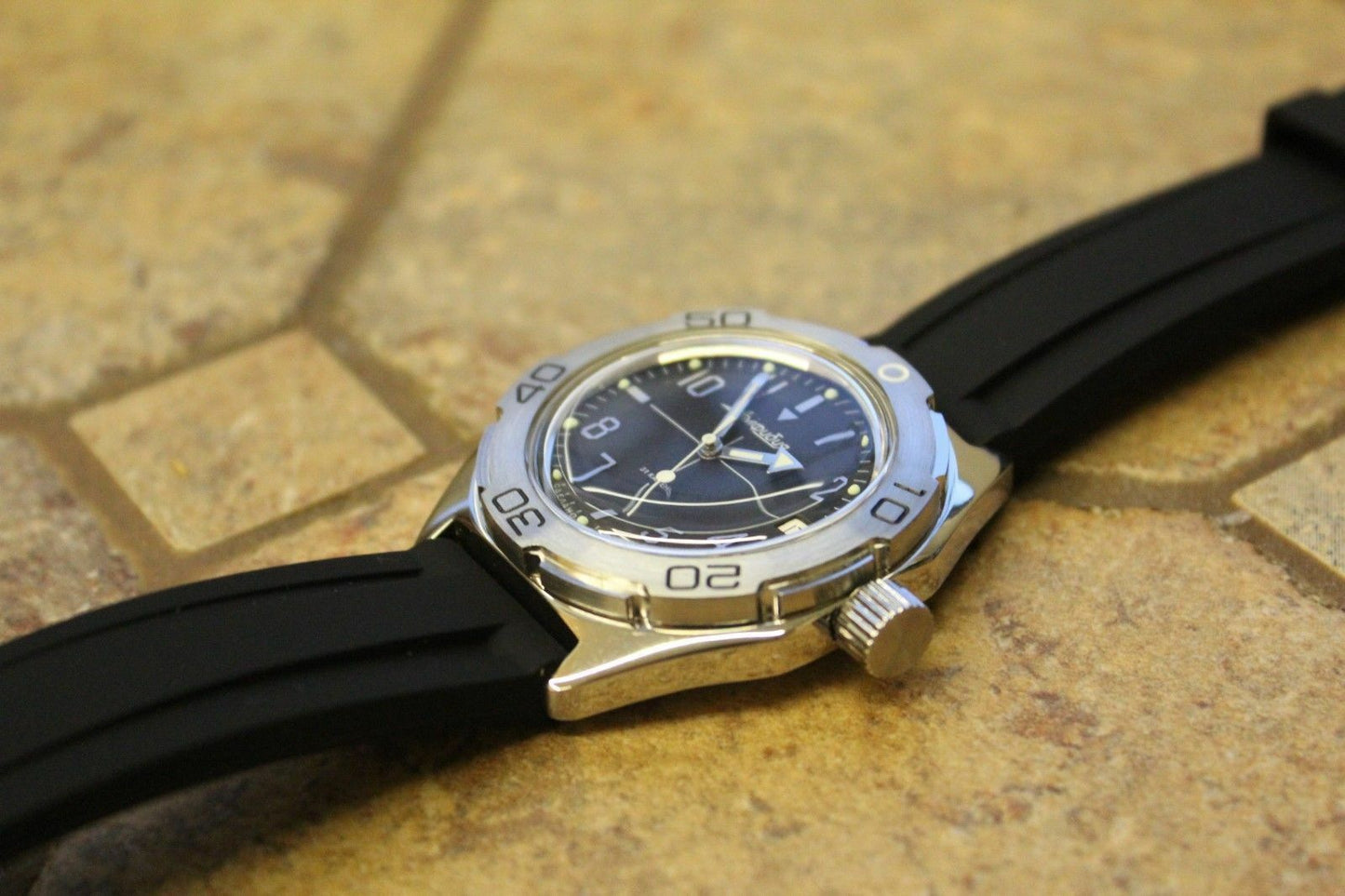 Russian Mechanical Automatic Wrist Watch VOSTOK AMPHIBIAN DIVER 670921