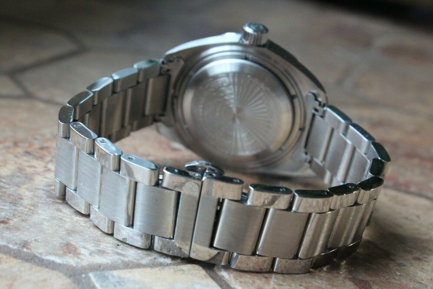 Vostok Komandirsky 030788B Russian Automatic Military Wrist Watch Day Night