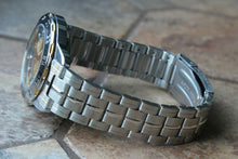 Load image into Gallery viewer, Vostok Russian 291097 Mechanical Automatic Wrist Watch Partner Classic
