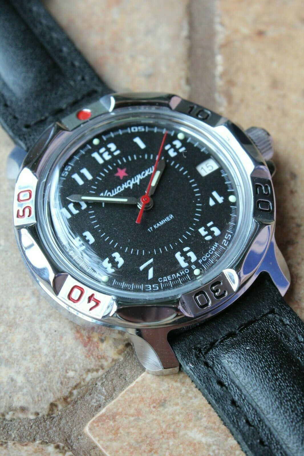Vostok Komandirsky Russian Mechanical Military Wrist Watch Red Star 811186