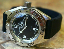 Load image into Gallery viewer, Russian Mechanical Automatic Wrist Watch VOSTOK AMPHIBIAN DIVER 670919
