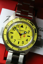 Load image into Gallery viewer, Vostok Komandirskie Military Mechanical Automatic Russian wrist watch 650859
