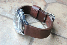 Load image into Gallery viewer, Vostok Komandirsky Military Wrist Watch Premium Leather Band # 431783-L1 NEW
