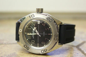 Russian Mechanical Automatic Wrist Watch VOSTOK AMPHIBIAN DIVER 670921