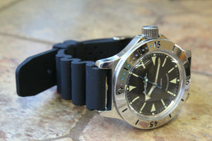Russian Mechanical Automatic Wrist Watch VOSTOK AMPHIBIAN DIVER 120512