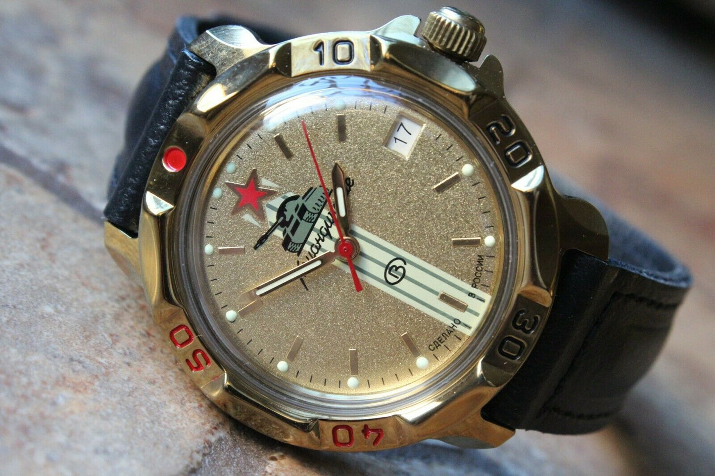 Vostok Komandirsky 819072 Russian Mechanical Military Wrist Watch Tank