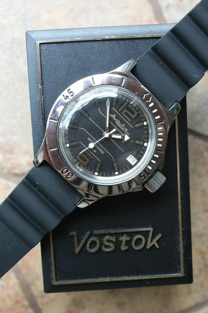 Russian Mechanical Automatic Wrist Watch VOSTOK AMPHIBIAN DIVER 120697