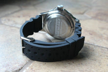 Load image into Gallery viewer, Russian Mechanical Automatic Wrist Watch VOSTOK AMPHIBIAN DIVER 120697
