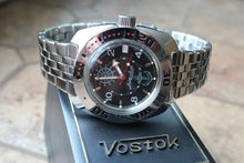 Load image into Gallery viewer, Russian Mechanical Automatic Wrist Watch VOSTOK AMPHIBIAN DIVER 710526
