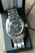 Load image into Gallery viewer, Russian Mechanical Automatic Wrist Watch VOSTOK AMPHIBIAN DIVER Custom 090366
