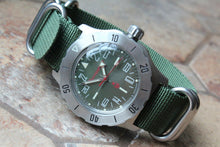 Load image into Gallery viewer, Russian Mechanical Automatic Wrist Watch VOSTOK Komandirsky K-35 350645
