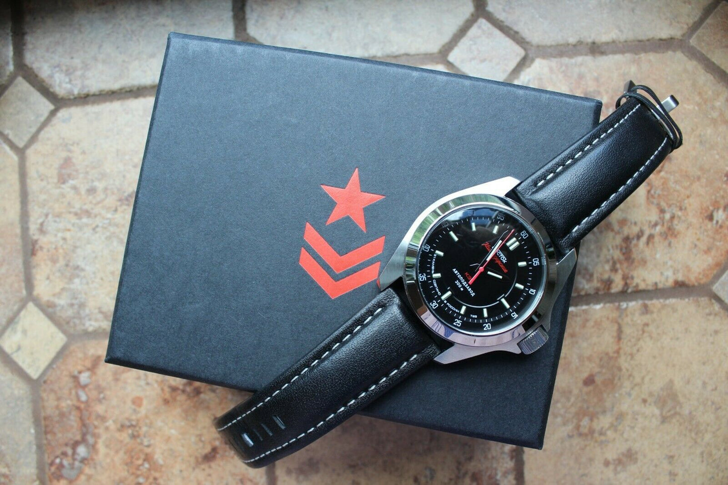 Vostok Komandirsky Russian Mechanical Automatic K-39 Military wristwatch 390775