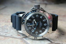 Load image into Gallery viewer, Russian Mechanical Automatic Wrist Watch VOSTOK AMPHIBIAN DIVER 120811
