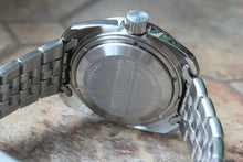 Load image into Gallery viewer, Russian Mechanical Automatic Wrist Watch VOSTOK AMPHIBIAN DIVER 710526
