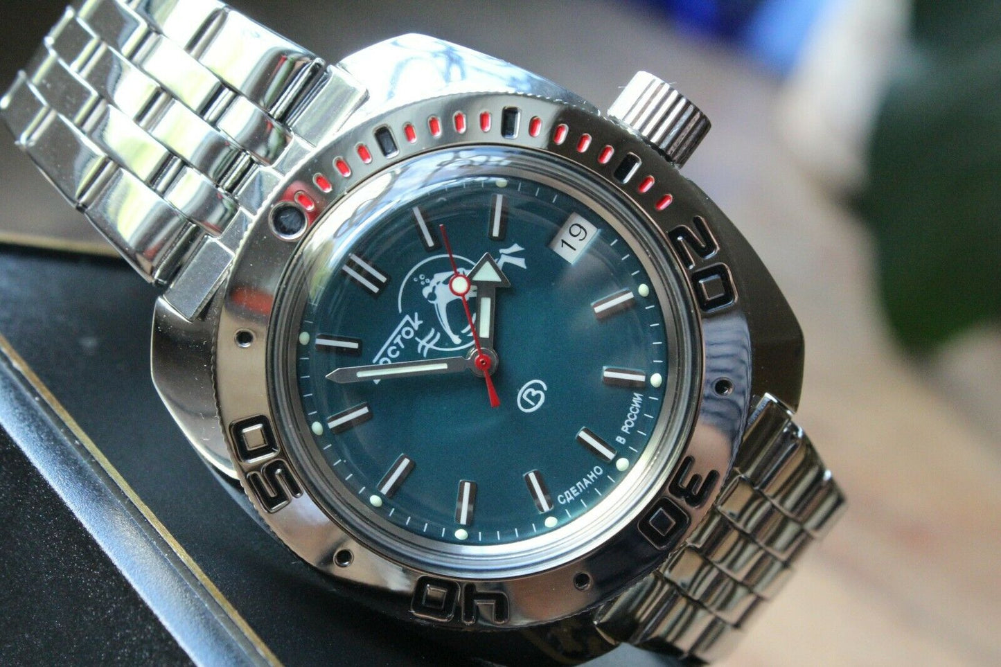 Russian Mechanical Automatic Wrist Watch Vostok Amphibian Diver Scuba 710059
