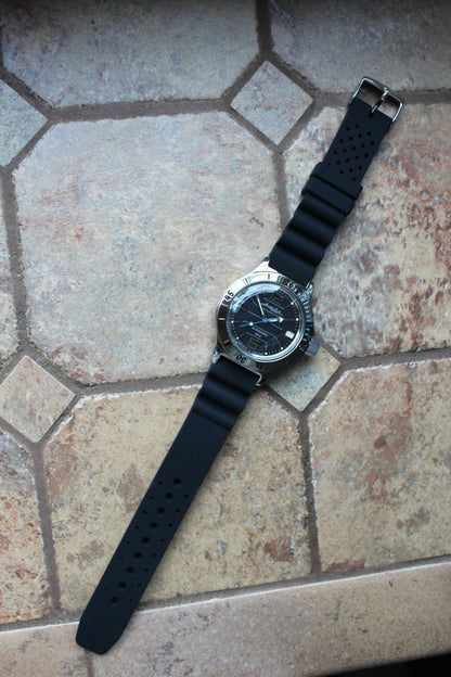 Russian Mechanical Automatic Wrist Watch VOSTOK AMPHIBIAN DIVER 120695