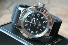 Load image into Gallery viewer, Russian Mechanical Automatic Wrist Watch VOSTOK AMPHIBIAN DIVER 120811
