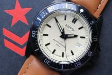 Load image into Gallery viewer, Vostok Komandirsky Russian Mechanical K-39 Military wristwatch 396779
