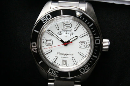 Vostok Komandirsky 030789B Russian Automatic Military Wrist Watch Day Night