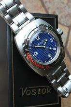 Load image into Gallery viewer, Russian Mechanical Automatic Wrist Watch VOSTOK AMPHIBIAN DIVER 090346
