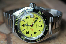 Load image into Gallery viewer, Vostok Komandirskie Military Mechanical Automatic Russian wrist watch 650855
