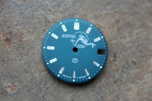 Load image into Gallery viewer, Dial To Vostok Amphibian Watch NEW 059
