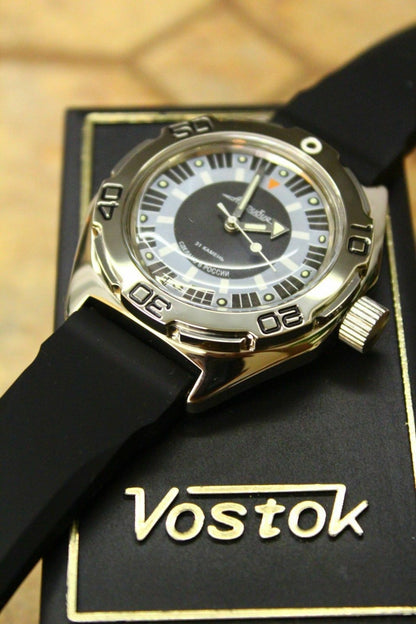 Russian Mechanical Automatic Wrist Watch VOSTOK AMPHIBIAN DIVER 670927