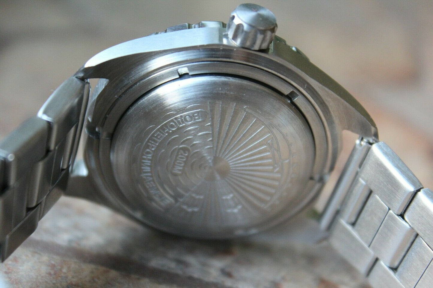 Vostok Komandirsky 020712 Mechanical Automatic Military Wrist Watch Red Star