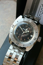 Load image into Gallery viewer, Russian Mechanical Automatic Wrist Watch VOSTOK AMPHIBIAN DIVER 150366
