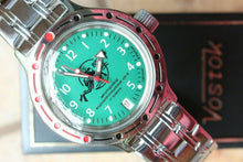 Load image into Gallery viewer, Russian Mechanical Automatic Wrist Watch VOSTOK Amphibian DIVER Scuba 420386
