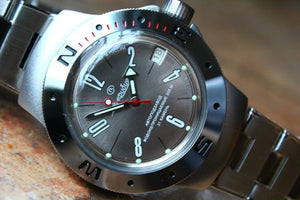 Vostok Amphibian Mechanical Auto Russian diver wrist watch 060284