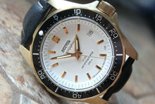 Load image into Gallery viewer, Vostok Komandirsky Russian Mechanical K-39 Military wristwatch 393780
