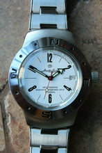 Load image into Gallery viewer, Vostok Amphibian Auto Mechanical diver wrist watch 060483
