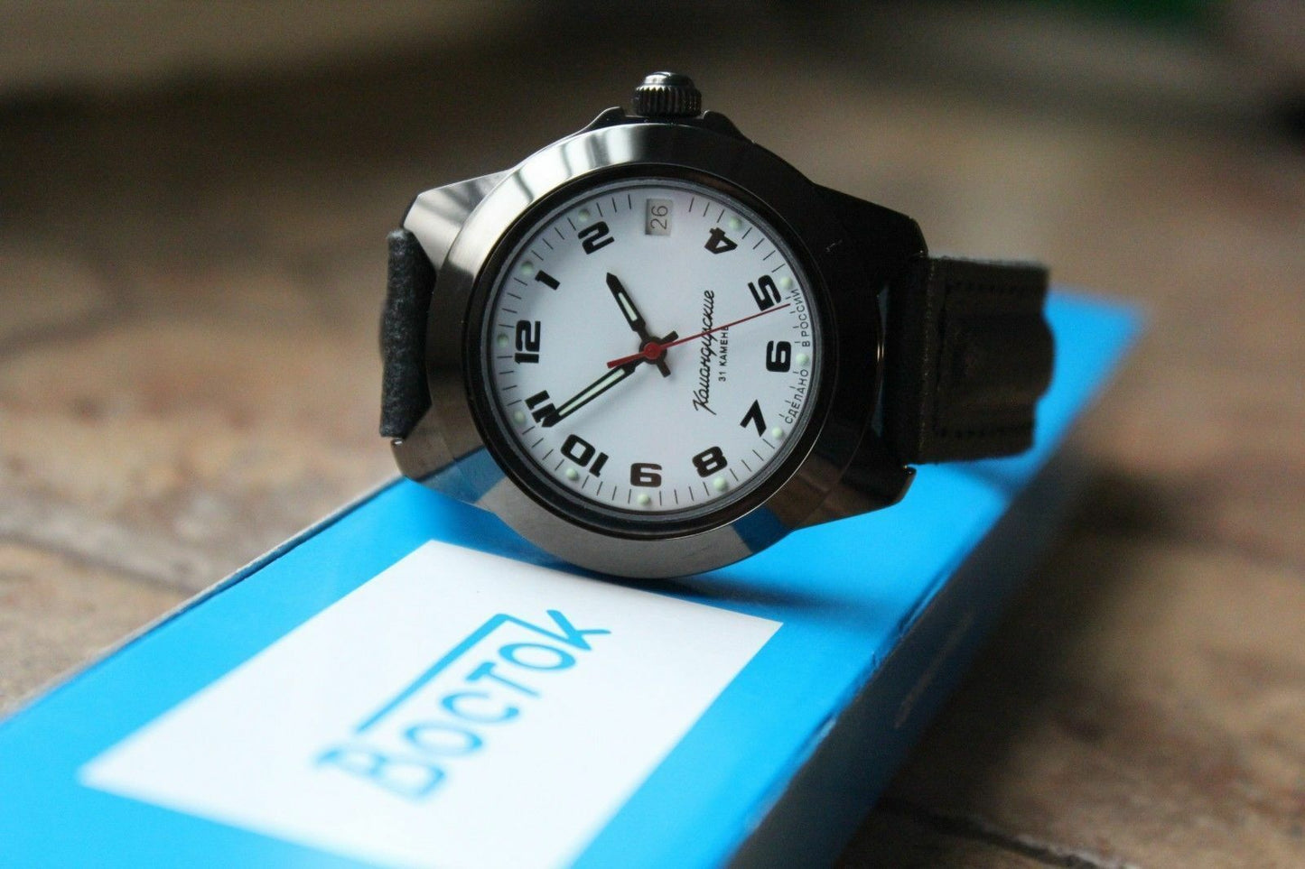 Vostok Komandirsky Auto Russian Military Wrist Watch # 646578 NEW
