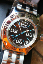 Load image into Gallery viewer, Russian Mechanical Automatic Wrist Watch VOSTOK AMPHIBIAN DIVER 100844
