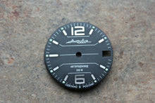 Load image into Gallery viewer, Dial To Vostok Amphibian Watch NEW 695

