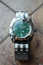 Load image into Gallery viewer, Russian Mechanical Automatic Wrist Watch VOSTOK AMPHIBIAN DIVER 150348
