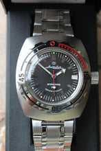 Load image into Gallery viewer, Russian Mechanical Automatic Wrist Watch VOSTOK AMPHIBIAN DIVER 090662
