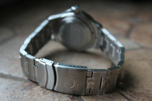 Load image into Gallery viewer, Vostok Amphibian Auto Russian diver wrist watch 060116
