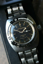 Load image into Gallery viewer, Vostok Amphibian Diver Mechanical Automatic Wrist Watch 090679
