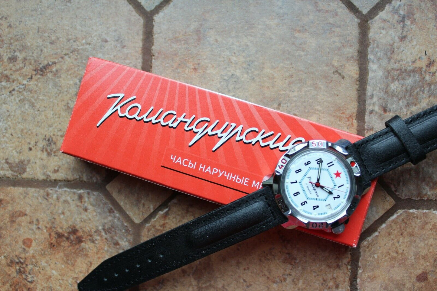 Vostok Komandirsky Mechanical Russian Military Wrist Watch Red Star 811719