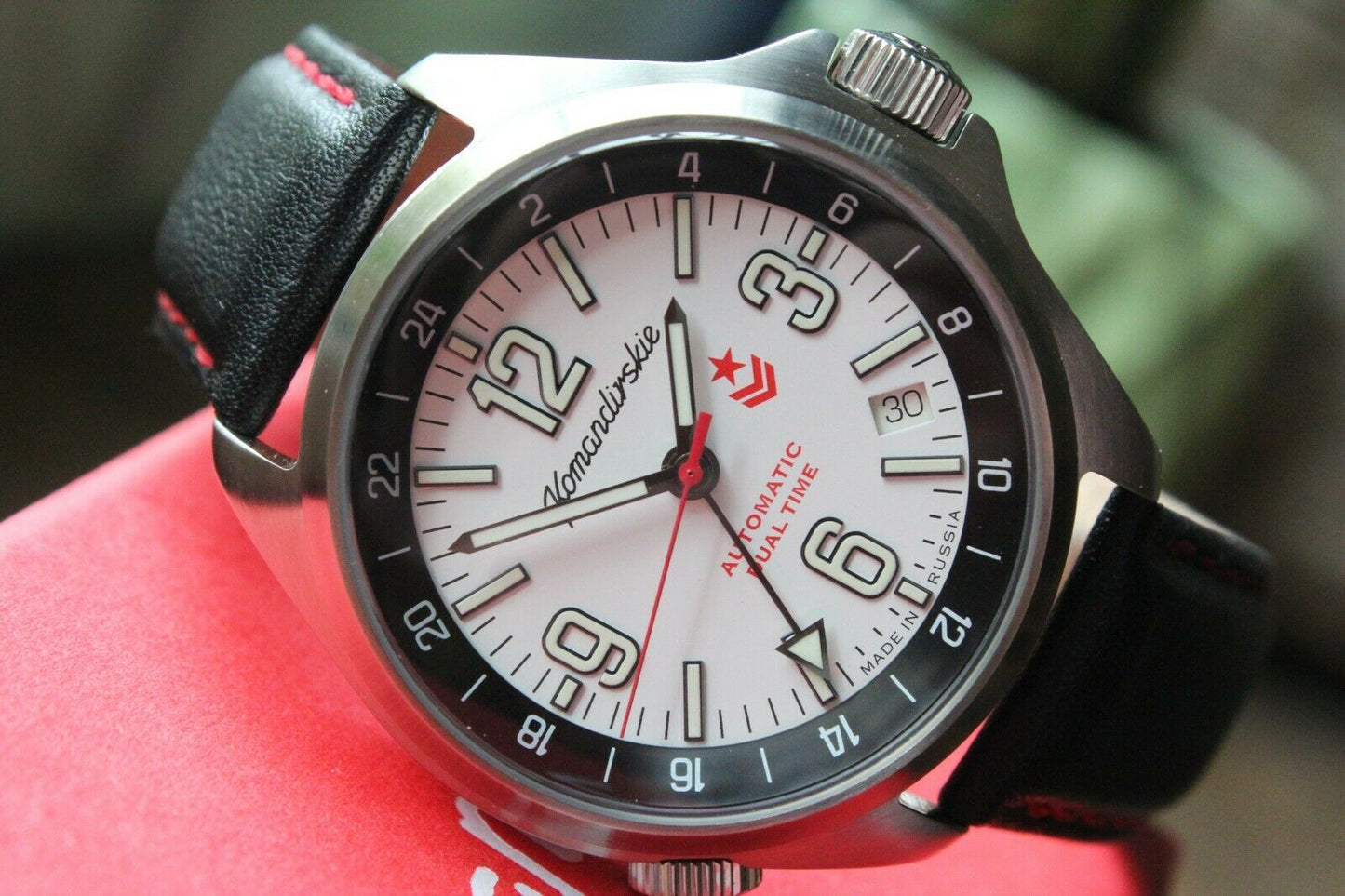 Vostok Komandirsky Russian men's K-34 Military wrist watch NEW 470767